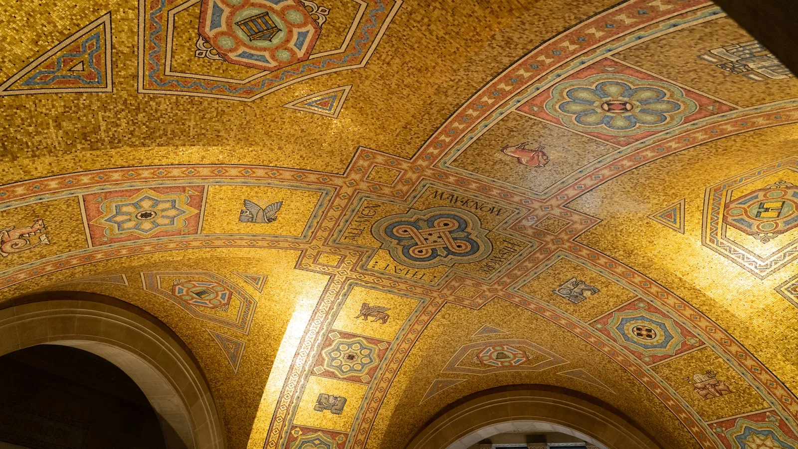 1. 🎨 La Cappella Palatina — Chef-d'œuvre absolu
