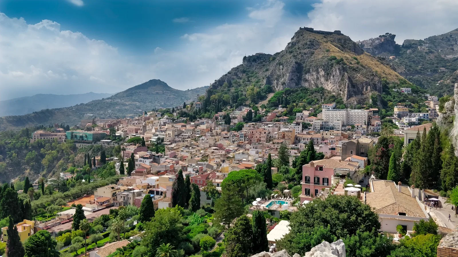 Combien coûte la taxe de séjour selon les villes siciliennes