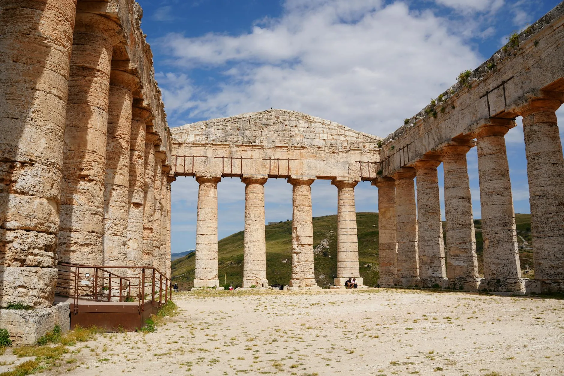 ️ Segesta — Le temple solitaire