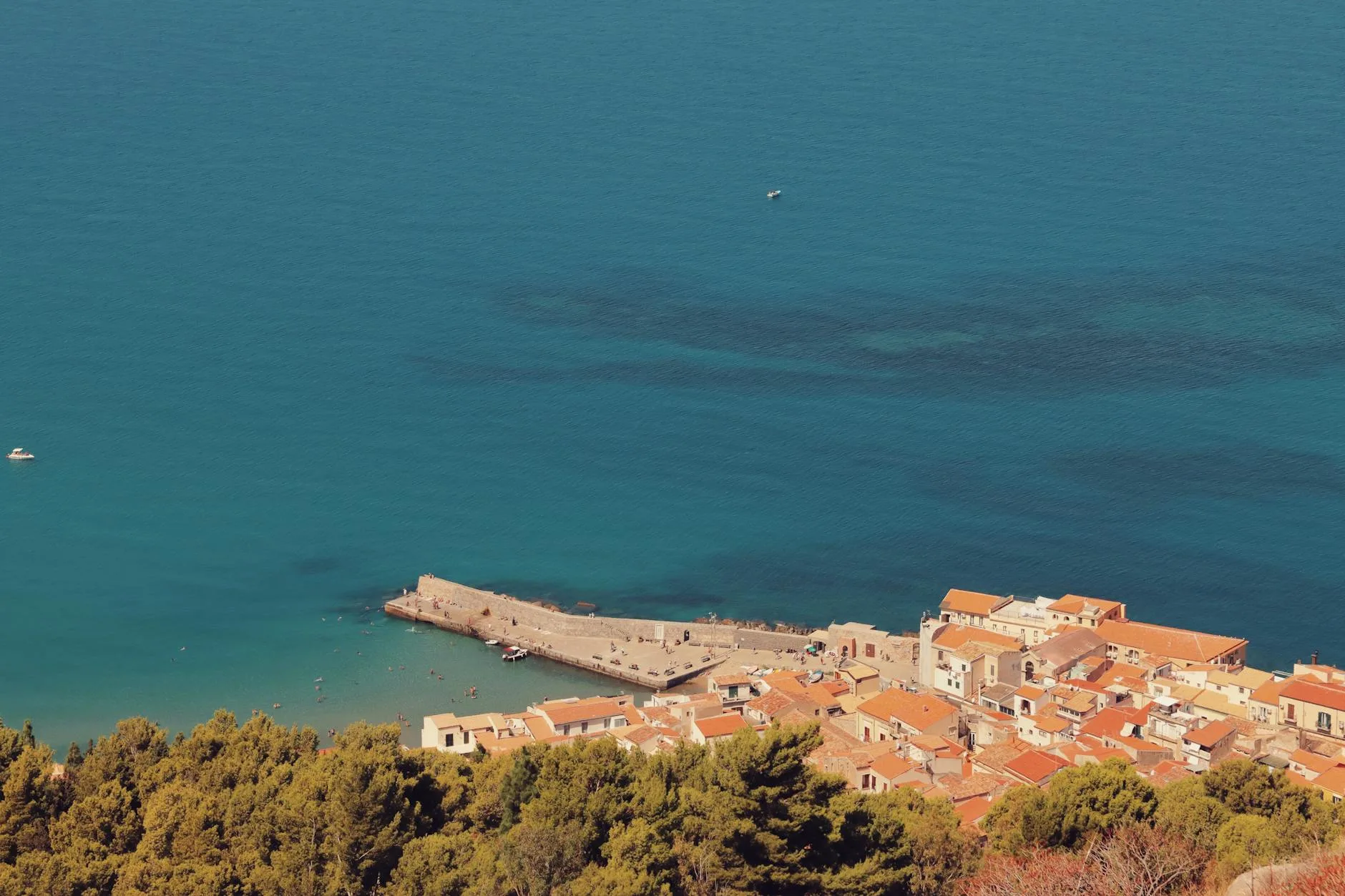 4. La plage de Cefalù